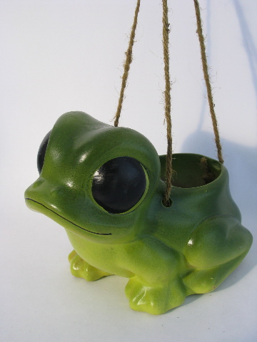 Retro 70s vintage big-eyed frog pottery flower pot, ceramic hanging planter
