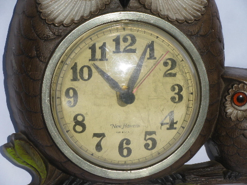Retro 70s vintage Burwood plastic kitchen wall clock, owl family