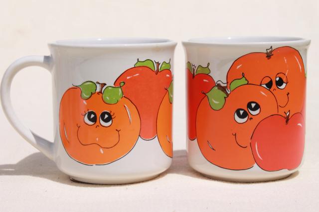 retro 70s vintage mug tree rack w/ Nancy Lynn smiling fruit coffee mugs