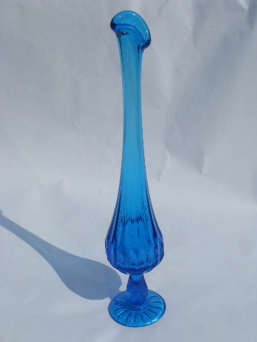 Retro aqua blue glass bud vase, 60s mod vintage Fenton or Westmoreland