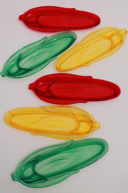 retro colored plastic corn on the cob sweet corn dishes in red, gold, green