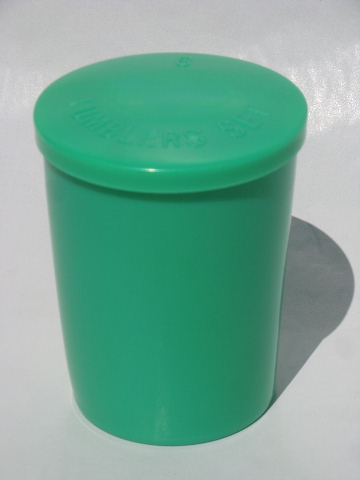 Retro colors nesting plastic tumblers set, 60s vintage party glasses