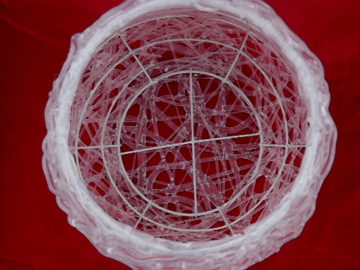 Retro lucite spaghetti string vase or pen holder, mod white plastic