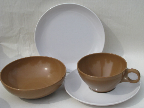 Retro melamine dishes, cocoa tan / white, mod vintage Prolon