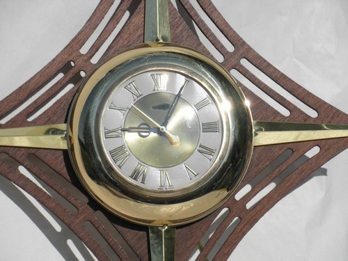 Retro mid-century modern starburst sunburst wall clock, mod vintage