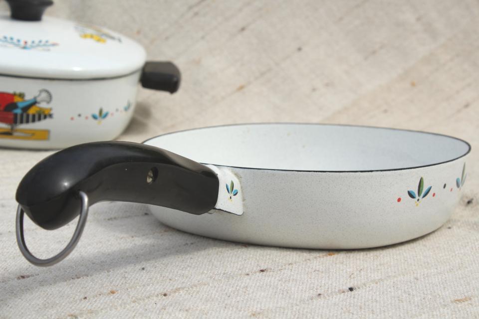 retro mid-century vintage enamel pans w/ mod fruit bowl design, Berggren or Briard 