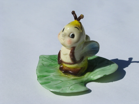 Retro plastic cake toppers, collectible figurines Enesco plastic bees on leaves