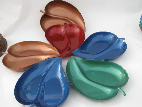 Retro vintage 50s - 60s plastic leaf shaped bowls & large leaves dishes, all colors