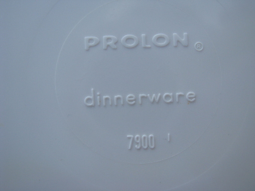 Retro vintage green leaf print melmac dishes, eco-friendly picnic ware!