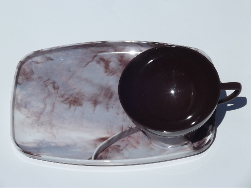 Retro vintage marbled plastic snack picnic sets, cups and tray plates for 8