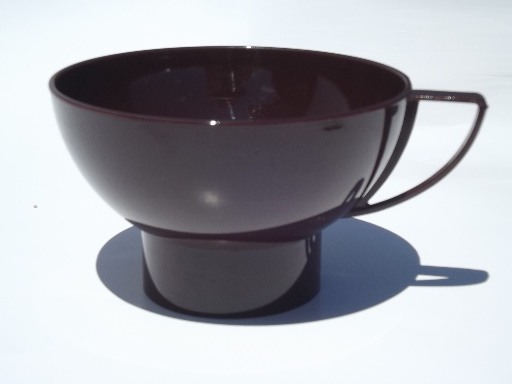 Retro vintage marbled plastic snack picnic sets, cups and tray plates for 8