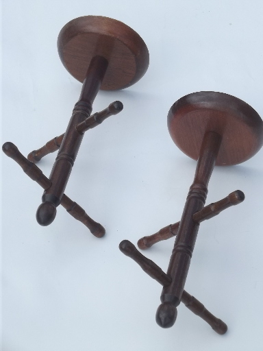 Retro wood mug trees, 70s vintage hanging rack stands for coffee cups