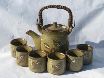 Rustic 70s earthenware pottery tea set w/ glasses, wicker handle - vintage Japan