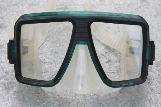 Scuba Pro dive mask new view crystal / teal w/ plastic ScubaPro case