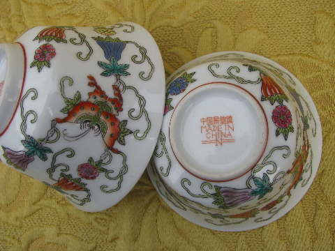 Set oriental flowered porcelain noodle bowls and sauce / ginger dishes