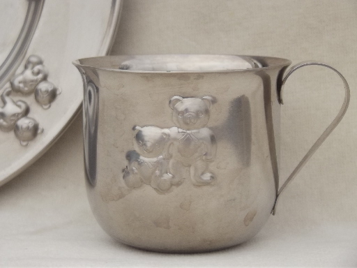 https://1stopretroshop.com/item-photos/stainless-steel-baby-cup-plate-teddy-bears-vintage-selandia-japan-1stopretroshop-u112182-3.jpg