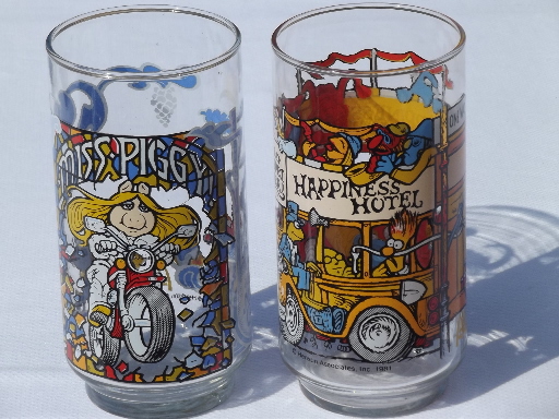 The Muppets set McDonalds drink glasses, Great Muppet Caper vintage 80s