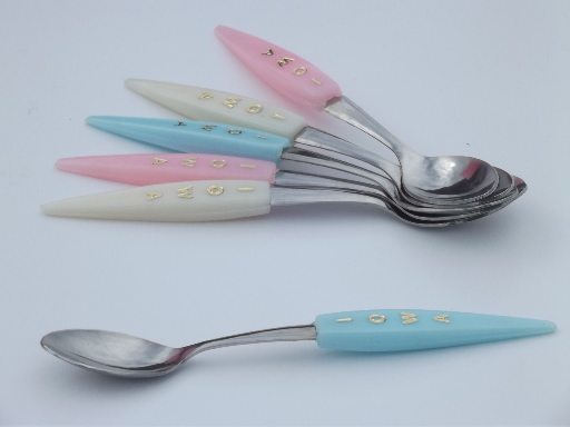Tiny vintage souvenir spoons, a taste of Iowa tasting spoons set