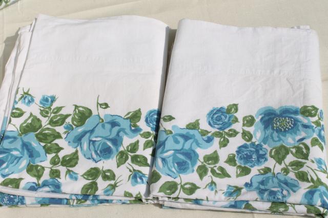 vintage 100% cotton sheets w/ retro blue roses floral print, flat sheet lot for fabric