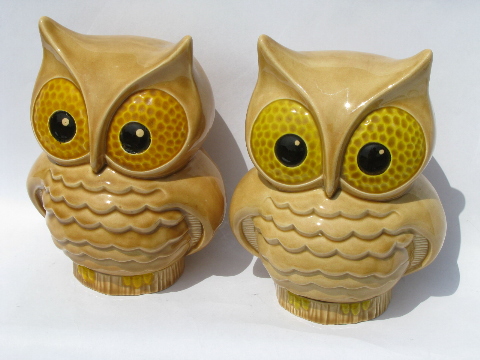 Vintage 70s retro handmade ceramic owls, mod big-eyed owl pair