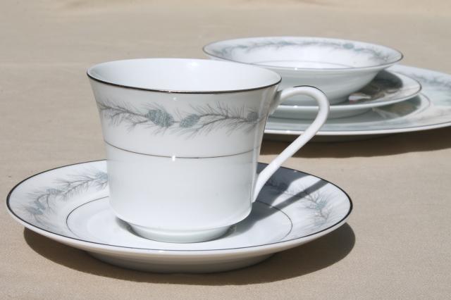 vintage Fine China Japan Style House Duchess blue pine dinnerware set, service for 8