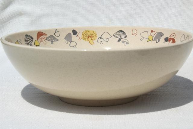 vintage Franciscan pottery big salad bowl, Woodlore retro mushrooms border 