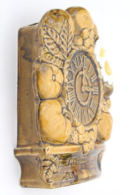 vintage Japan ceramic wall pocket vase, retro daisy & harvest brown fruit clock