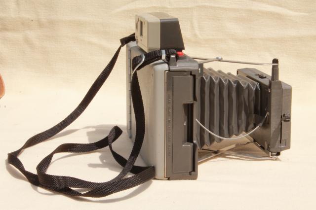 vintage Polaroid Automatic 320 camera w/ flash attachment & case retro bellows camera