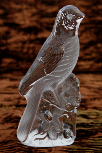 Vintage art glass bird paperweight, crystal clear Viking glass robin w/ large bookend shape
