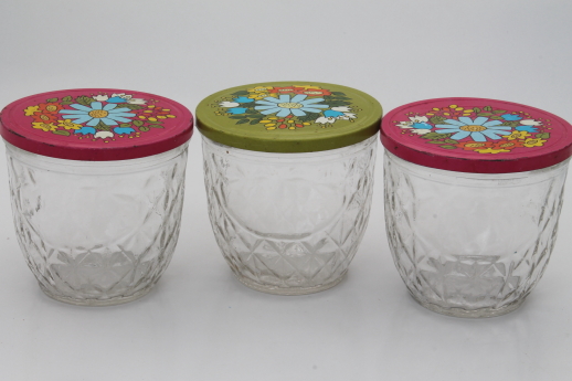 https://1stopretroshop.com/item-photos/vintage-ball-quilted-crystal-glass-jelly-jars-retro-flower-print-lids-1stopretroshop-s3519-2.jpg