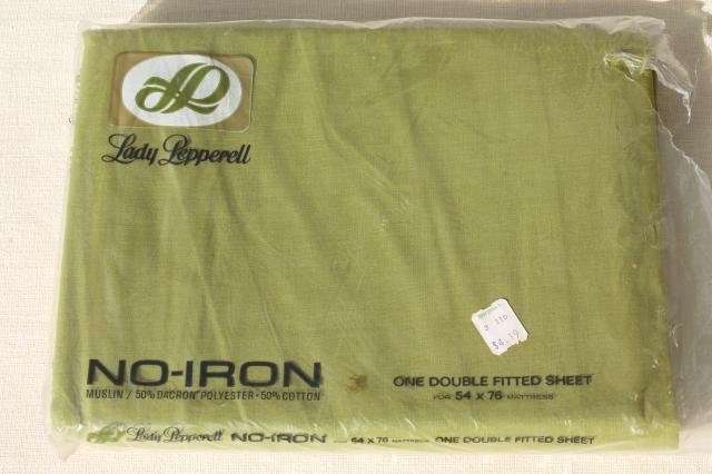 vintage bedding, retro flowered print pillowcases & avocado green sheet in original packages