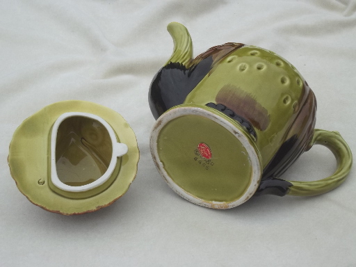 Vintage ceramic Owl teapot, foil label Lego - Japan hand-painted china