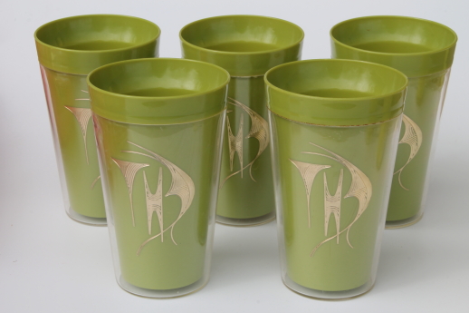 Vintage colored plastic insulated tumblers, thermoware thermo-serv style picnic party glasses