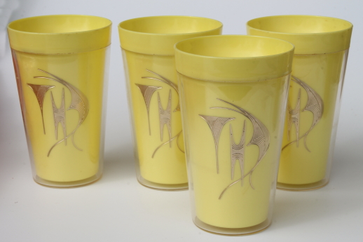 Vintage colored plastic insulated tumblers, thermoware thermo-serv style picnic party glasses