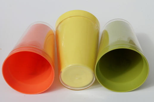 Vintage colored plastic insulated tumblers, thermoware thermo-serv style picnic party glasses