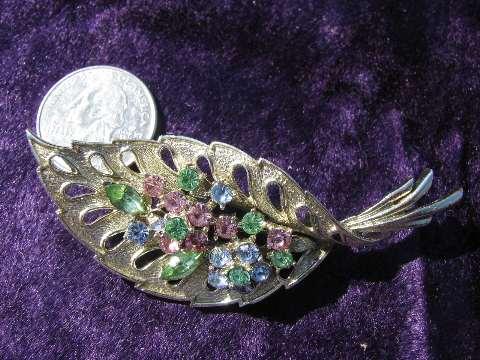 Vintage costume jewelry lot, rhinestone leaves pins, leaf brooches & earring sets