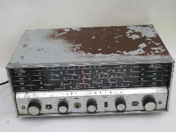 Vintage Hallicrafters model S-120 vacuum tube shortwave radio