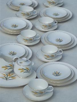 Vintage Homer Laughlin Royal Harvest wheat china dinnerware set for 6