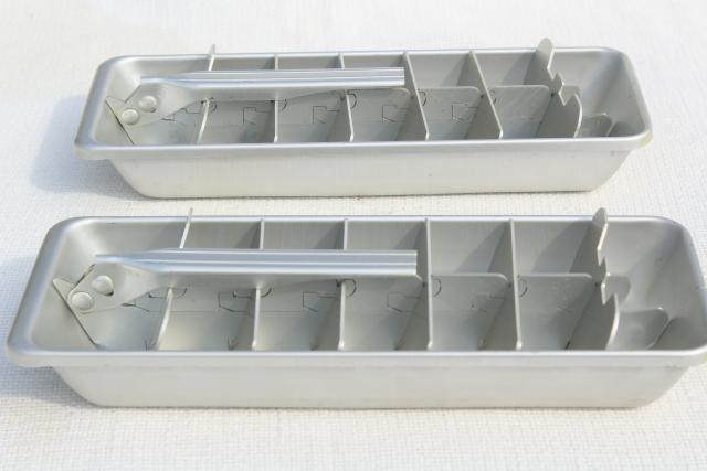 vintage ice cube trays, aluminum metal pull handle release lever ice slice