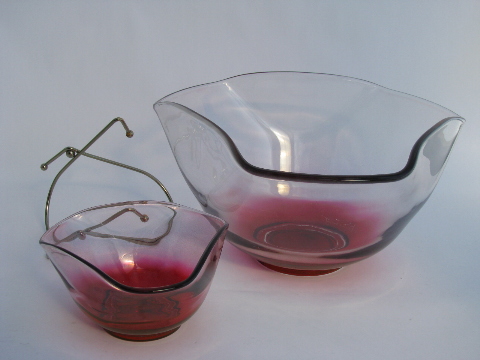 Vintage Indiana glass chip & dip tiered bowls set, graduated ruby rose-pink color