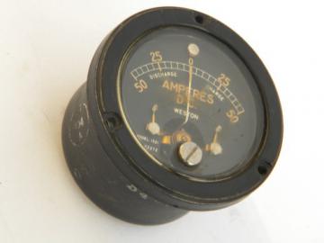 Vintage industrial ruggedized Weston model 1521 DC amp panel meter