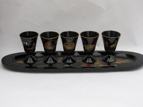 Vintage Japan lacquerware sake set, tiny lacquer goblets & tray