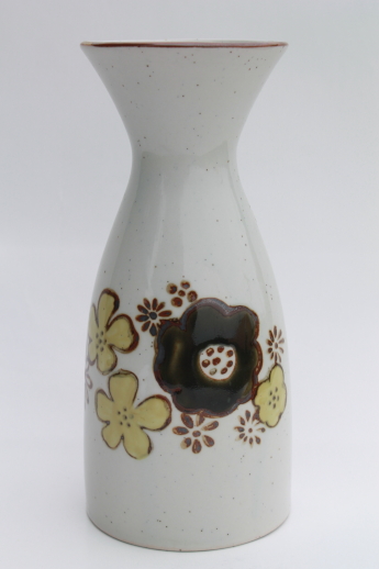 Vintage Japan Otagiri pottery, large water bottle vase w/ retro flowers