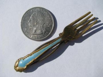 Vintage jewelry, tiny brass fork - hair pin clip barrette