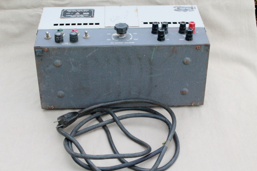 Vintage Lambda  variable AC to DC power supply, regulated power supply 100 to 200 VDC