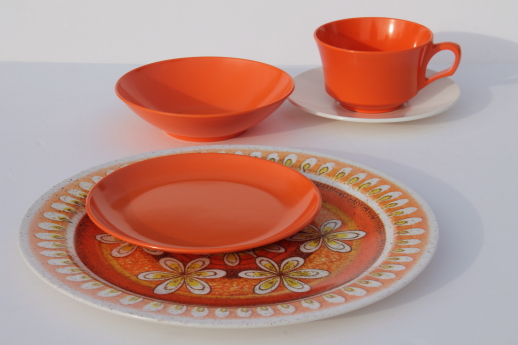 Vintage melmac dinnerware set, 60s retro tangerine orange & gold sunburst print melamine