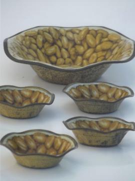 Vintage Mr.Peanut  nut bowls set, old tin litho metal nut dishes