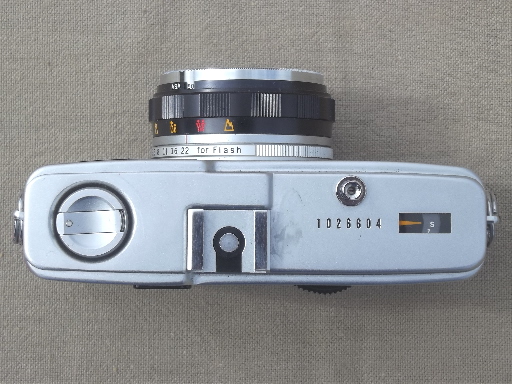 Vintage Olympus camera, early 70s Olympus Trip 35 35mm camera w/ manual
