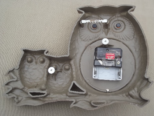 Vintage owl family wall clock, New Haven clock w/ Burwood plastic owls