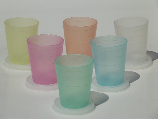 Vintage pastel Tupperware midgets w/ lids, never used shot glasses set